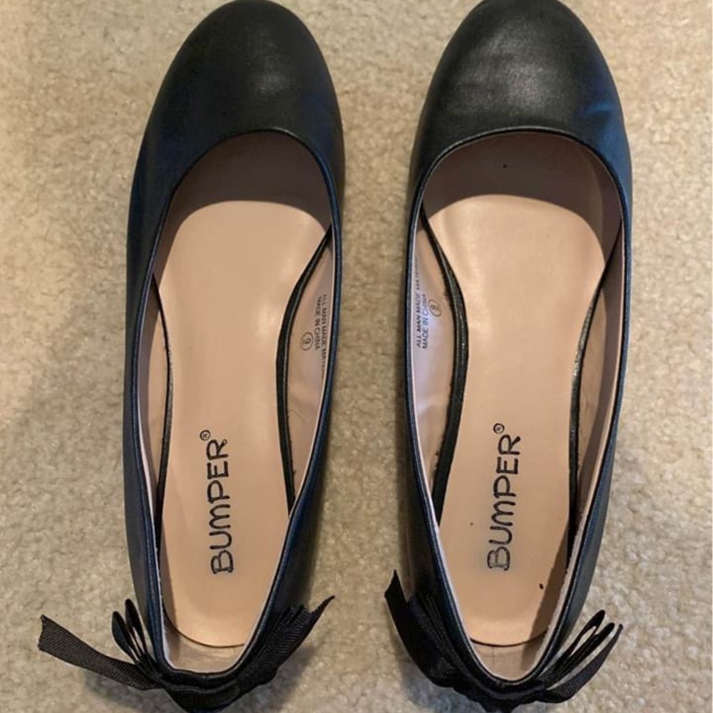 Women’s Black Flats size 9